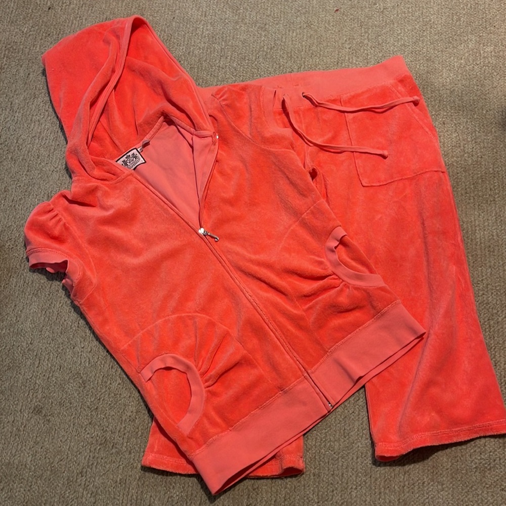 Juicy Couture Terry Cloth Set